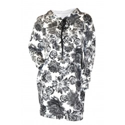 Set mama/ fiica, rochii albe cu imprimeu floral negru, model oversize