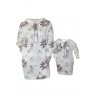 Set mama/ fiica, rochii albe cu imprimeu floral, model oversize
